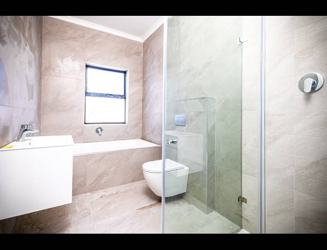 4 BEDROOM FREEHOLD FOR SALE IN SANDOWN